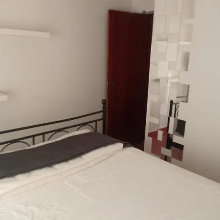 度假居 Caparica Holidays *