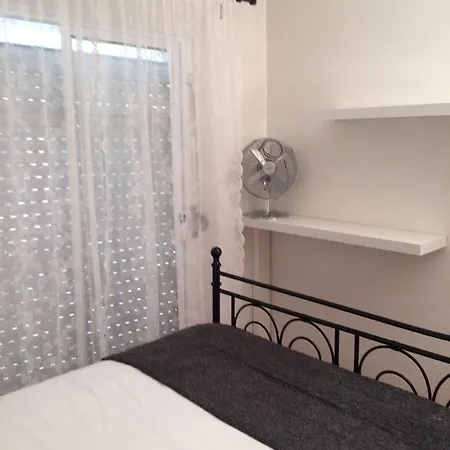 Caparica Holidays * 沙尔内卡